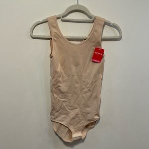 Spanx smooth compression size small